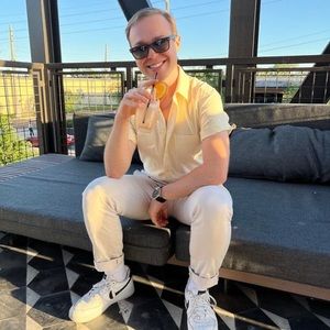 Meet your Posher, Ty